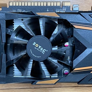 Zotac GeForce GT 730 1 GB 64-bits DDR5, PCI Express grafische kaart. (ZT-71111-10L) Uitstekende gebruikte staat
