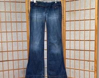 RARE FIND Y2K Joe’s Brand Jeans Medium Wash Low Rise Zipper Fly Wide Legs Cuffs Pockets Whiskering Boho Hippie Waist Size 26” / 26x33