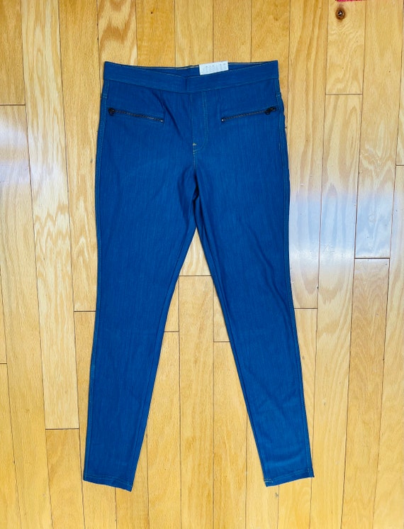 New Hue Jeggings Denim Leggings Medium Wash Blue Denim Low Waist Size S  Never Worn / New With Tags / NWT 