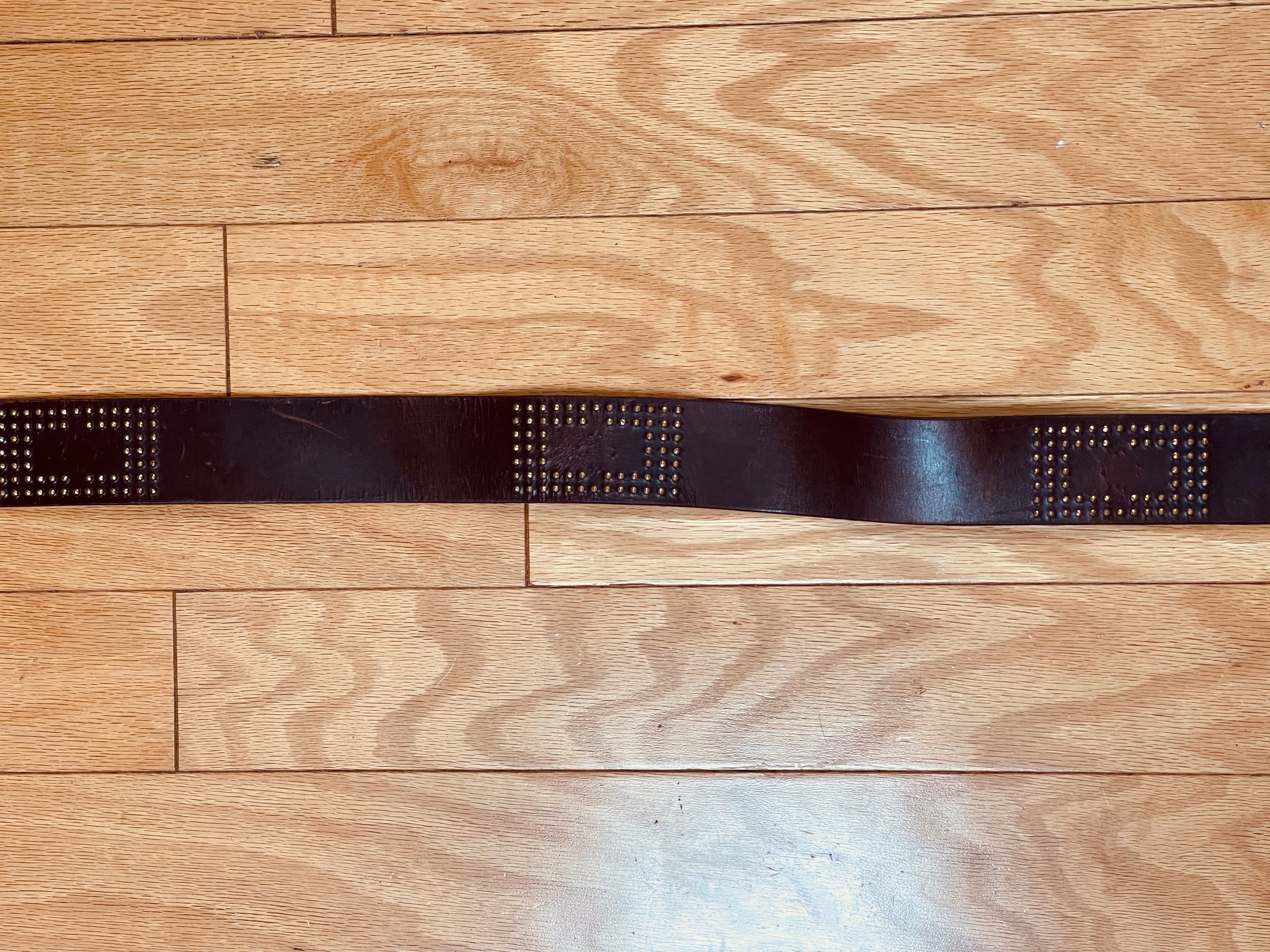Vintage 70s Dark Brown Leather Belt Embellished Brass  display picture 1