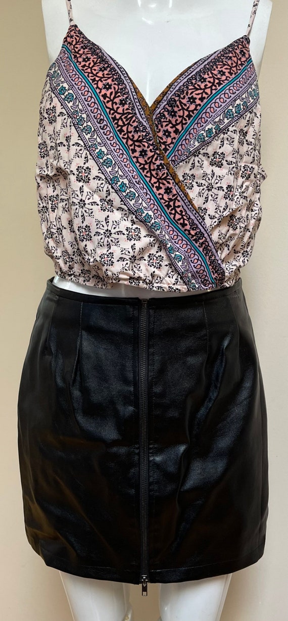 90s Black Pleather Mini Pencil Skirt Retro Glam B… - image 5