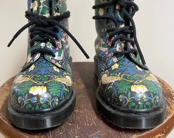 RARE Unworn Doc Martens X Liberty of London Collab Museum 8 eye 1460s Pascal William Morris Unworn New Without Box Womens Size 7 38 Etsy Canada
