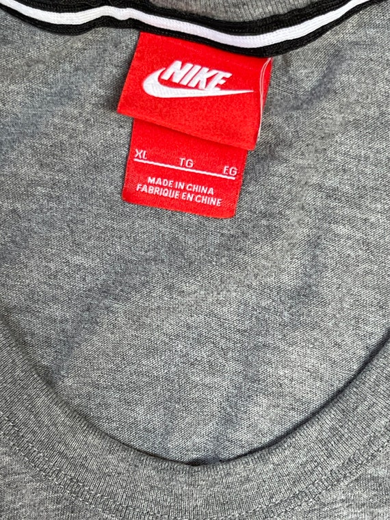 Vintage XL Nike T-Shirt DIY Deep Cut Armholes Gen… - image 4