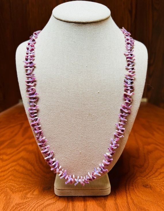 The Best Vintage Santo Domingo Purple Shell Necklace The Best Vintage Santo Domingo Purple Shell Necklace