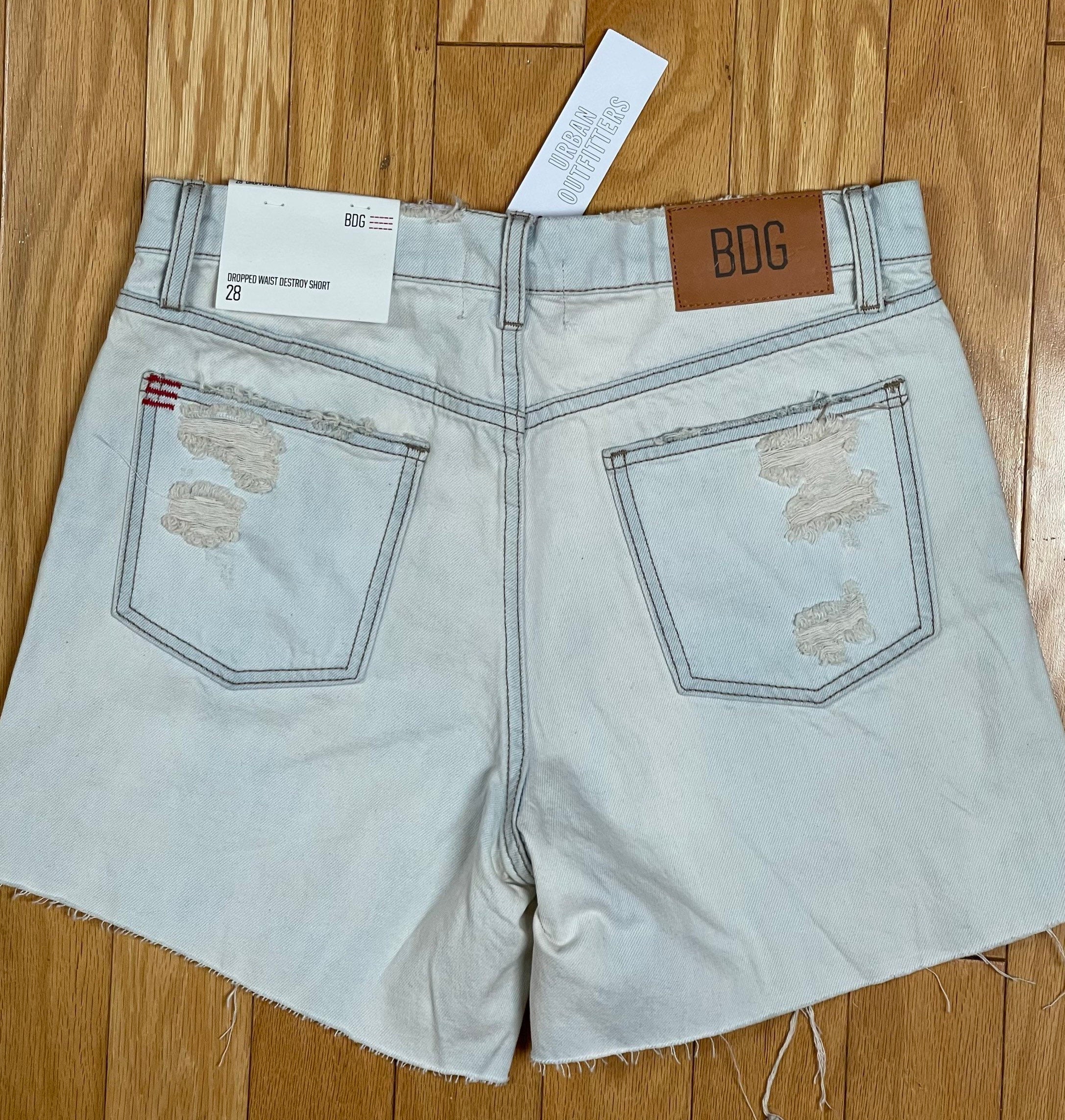 VIRTUgoods Nwt Bdg Distressed Light Wash Denim Jean Shorts Medium Rise Cut Offs Raw Hems Summer Beach Festivals New with Tags Never Worn Size 28