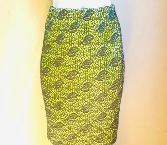 Grey and neon yellow skirt discount