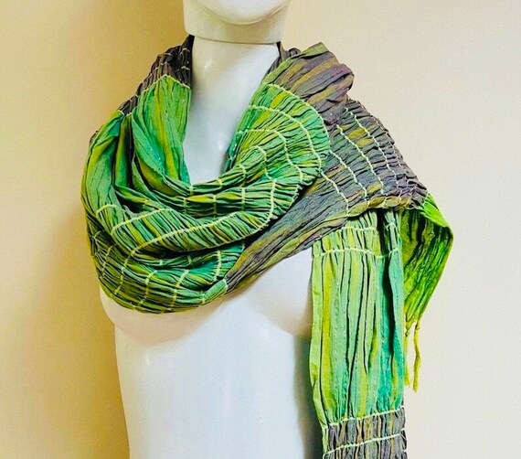 Celery Green Sparkly Metallic Thread Fringed Cott… - image 1