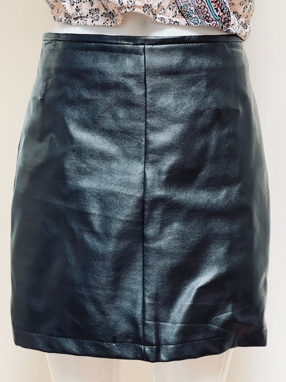 90s Black Pleather Mini Pencil Skirt Retro Glam B… - image 1