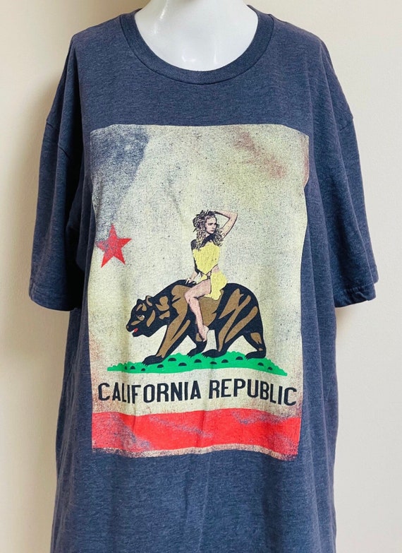 90s California Republic Large Front Graphic Blonde