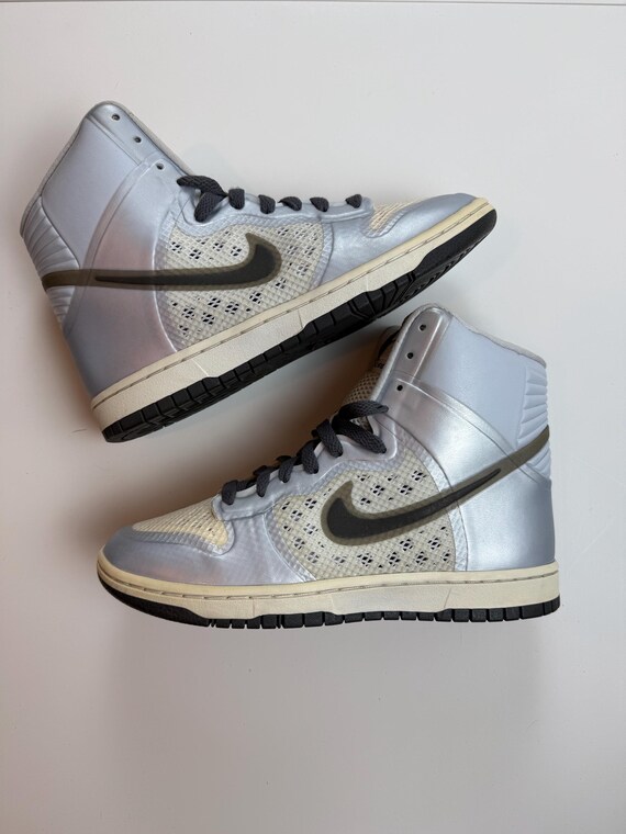 Nike-2010 Vtg, Women display picture 1