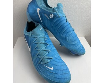 Botas de fútbol Nike Phantom GX 2 Pro FG para terreno firme, color azul/blanco. Talla 10.