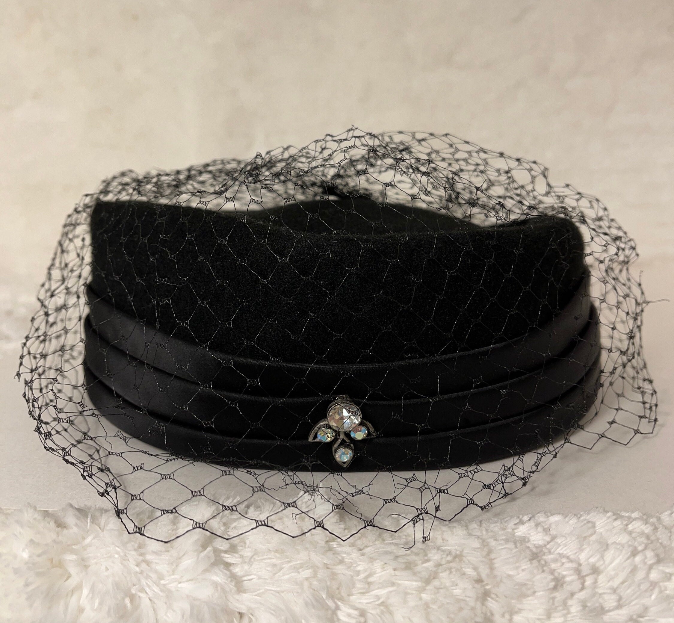 Ritz Henry Pollak-40s/50s Vintage, Black, Wool, Satin Trim  display picture 2