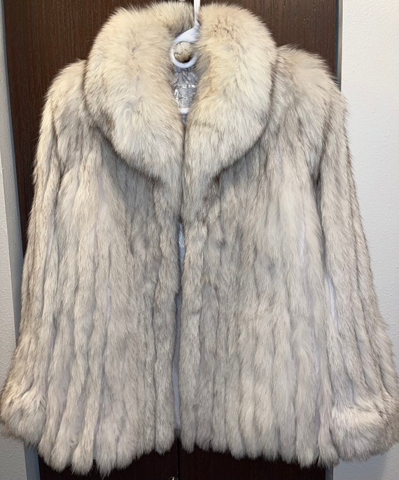 Saga Fox-70's/80's Vintage, Fox Tail Collar, Blue Fox Fur Saga Fox-70's/80's Vintage, Fox Tail Collar, Blue Fox Fur
