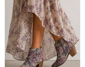 Botines Sbicca Petunias Stone de ante con estampado floral. Talla 6.5. Estilo bohemio campestre.