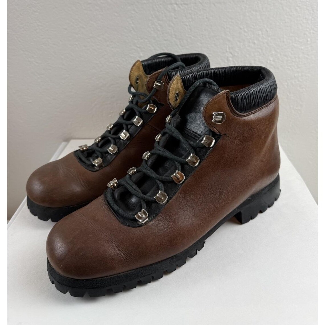 Larks Womens 70s Vintage Lace Up Lug Sole Ankle Boots 6.5M Brown Leather Spain, foto 2 di 5