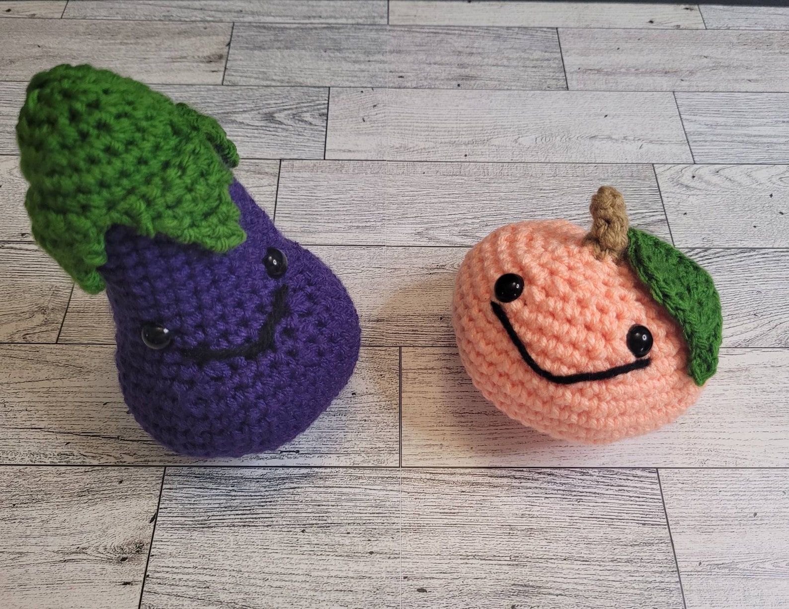 Les emojis. Aubergine au crochet et pêche emoji. Etsy Canada