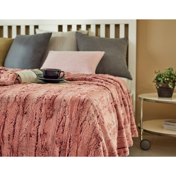 Premium Faux Fur Throw Blanket Luxury 800GSM Double sided 15mm