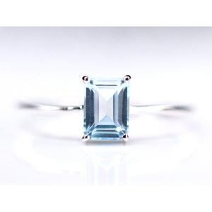 Sterling Silber Blautopas Ring - Topas Ring im Smaragdschliff - Dezember Geburtsstein Schmuck - Rechteckiger Schnitt - Zierlich, Minimalistisch, Einfach