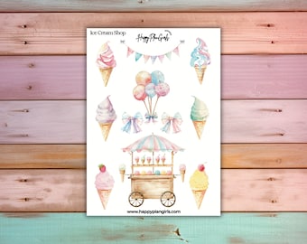 Puede incluir: Un conjunto de pegatinas de acuarela con temática de heladería. Las pegatinas incluyen conos de helado, un carrito, globos y una pancarta que dice "Happy Playgirls".