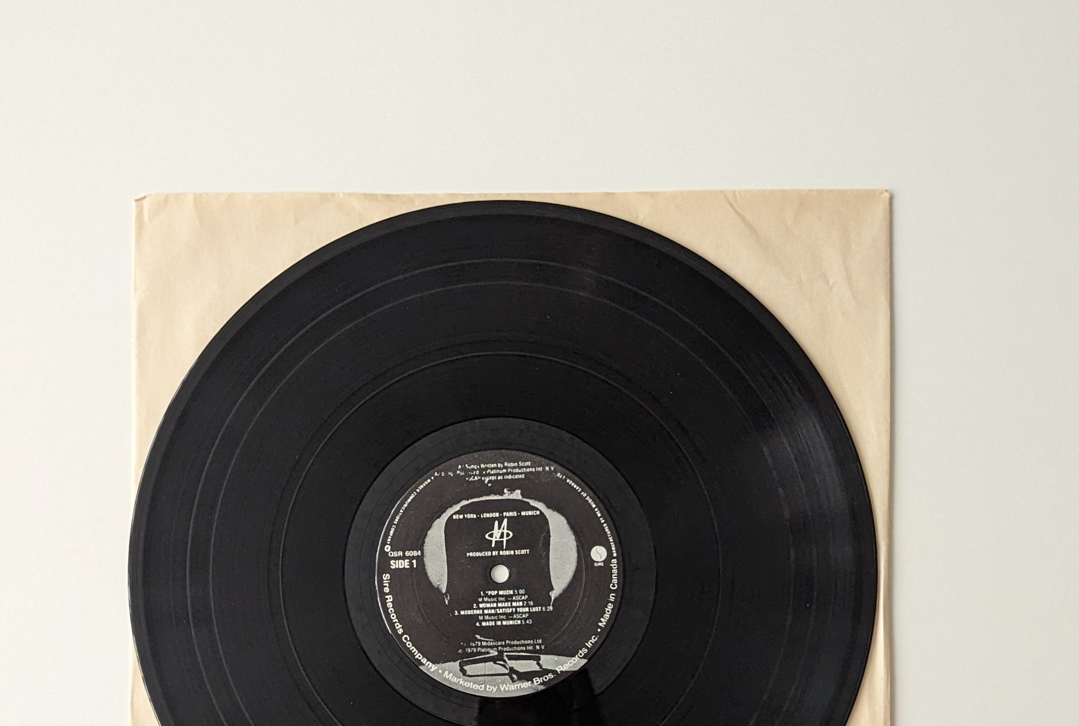 1979 M - New York, London, Paris, Munich / Vinyl LP Album