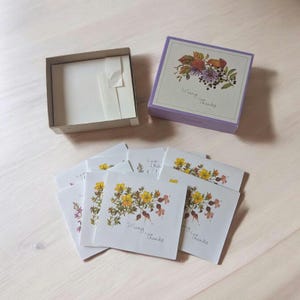 Cartes de remerciement florales / intérieur vierge fabriqué au Canada / cartes vintage / Cartes de remerciement avec enveloppes boîte d'origine, 10 cartes motif floral