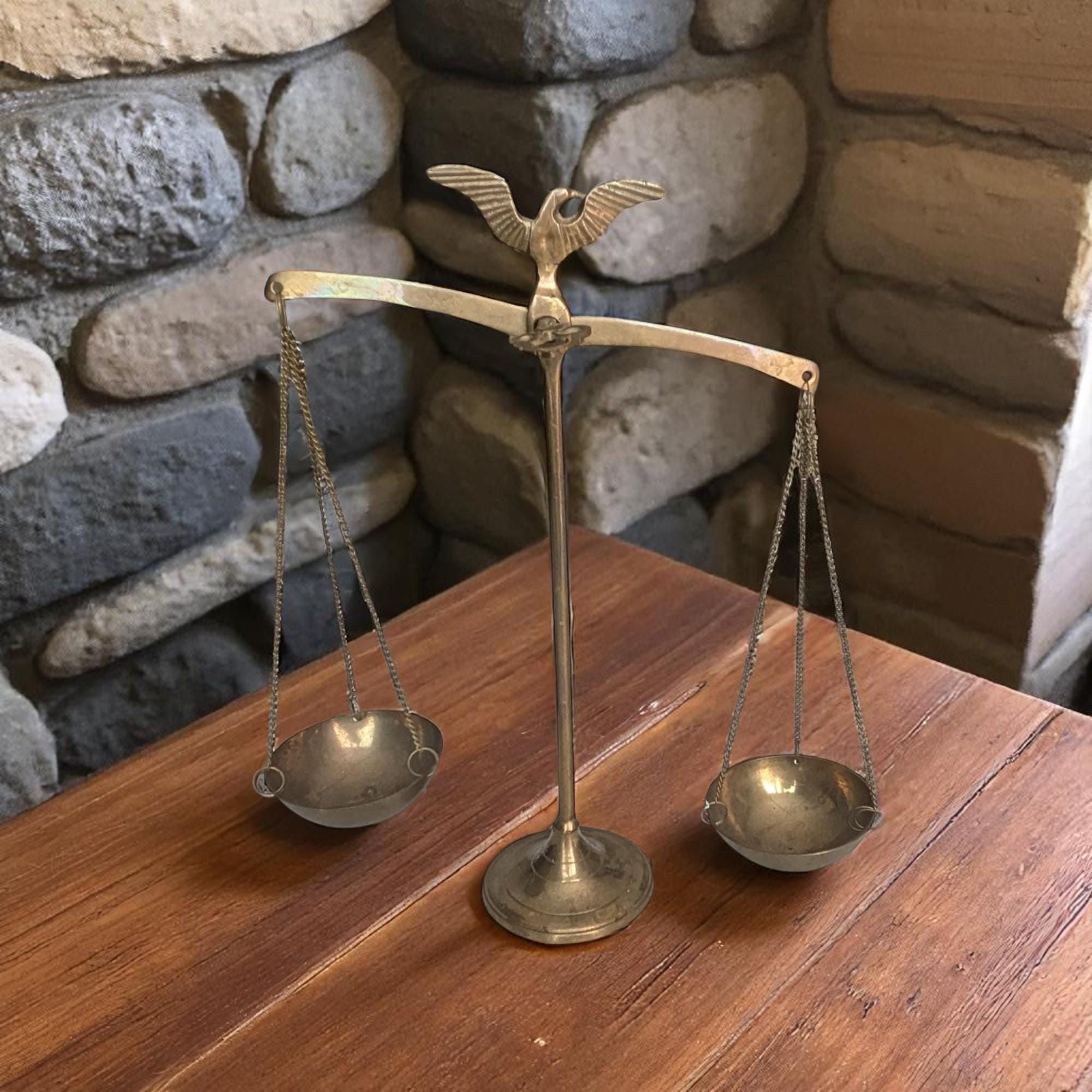 アンティーク メタルトレイ 装飾的エングレービング 1980's Brass Decorative Scale / Made in India / Brass Scale