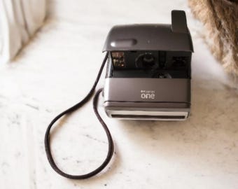 Vintage 2000's Polaroid One Instant 600 Film Camera