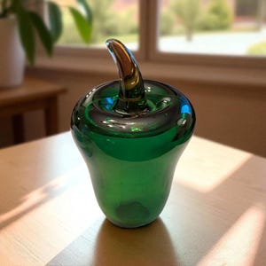 Mid-Century Heavy Hand-Blown Green Glass Bell Pepper Sculpture – Vintage Murano Style Art Glass