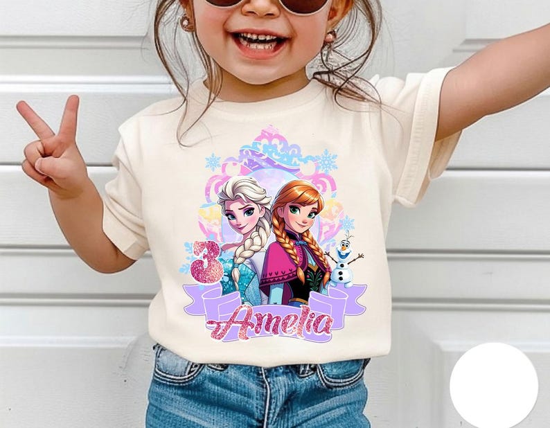 Camiseta de cumpleaños de Frozen, camiseta de Elsa y Anna para cualquier edad, atuendo de cumpleaños de Frozen, camiseta de princesa Disney, camiseta personalizada de Frozen, camiseta personalizada de Disney imagen 1