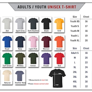 Puede incluir: Imagen de camisetas unisex en varios colores, como blanco, negro y dorado. La imagen incluye una tabla de tallas con medidas de pecho y largo en pulgadas, convertidas a cent&iacute;metros, para tallas de j&oacute;venes y adultos.