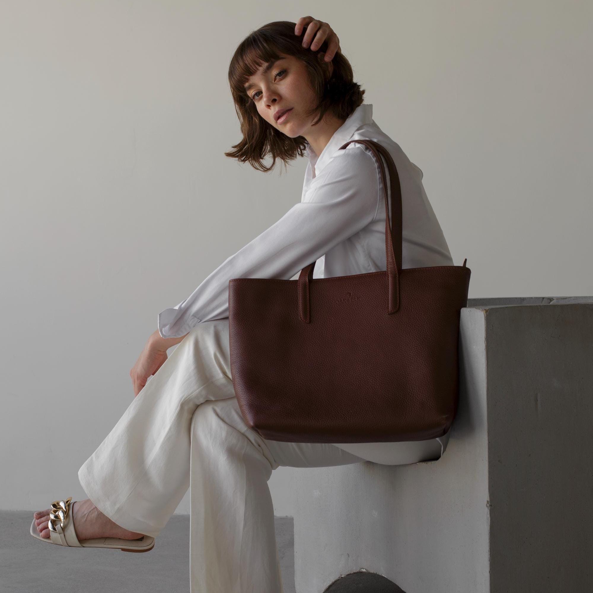 Genuine Leather Tote Bag: Large Bovine Leather with Gold Zipper