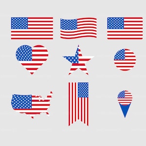 Può includere: Un set di nove disegni di bandiere americane in varie forme, tra cui un rettangolo, un cuore, una stella, un cerchio e un contorno degli Stati Uniti. Le bandiere sono rosse, bianche e blu.