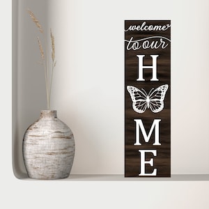 Welcome to Our Home svg, Veranda Schild svg Willkommensschild svg, Cricut Silhouette Glowforge, Haustür Schild Design, Home Schmetterling svg, Großes Schild