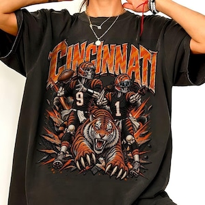 Cincinnati Football Skull Shirt, Vintage Cincinnati Fan Tee, Game Day Gift For Football Fans, Comfort Colors Football Shirt