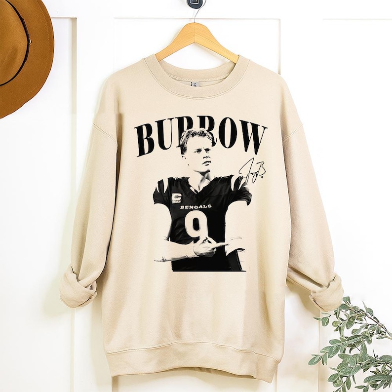 Camiseta vintage de Joe Burrow, camiseta gráfica de fútbol para el día del partido en color cómodo. imagen 3