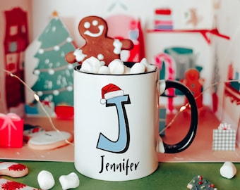 Taza de Navidad personalizada, Taza de café de Navidad, Taza de vacaciones personalizada, Taza inicial con nombre, Regalo secreto de Papá Noel, Taza personalizada, Navidad 2022