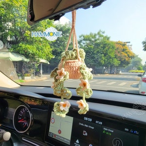 Crochet Daisy Plant Car Hanging, Car Diffuser Hanging, Car Accessories for Women, Crochet Succulent Plant, Plant Lover Gift, Cute Car Decor