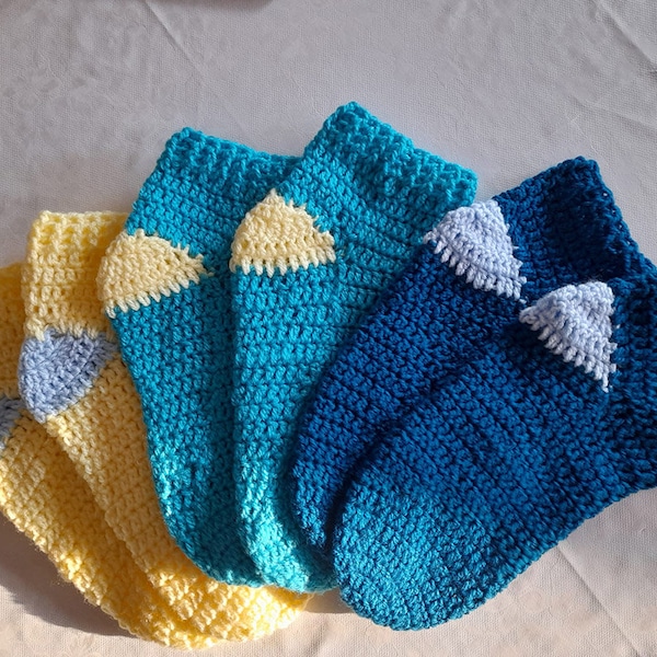 Kuschelsocken, warme weiche Socken gehäkelt gelb