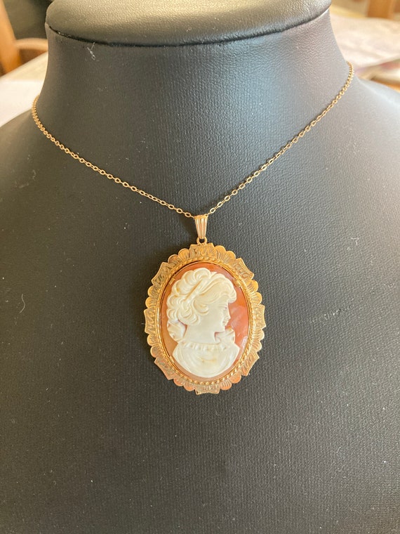 Beautiful Vintage 9ct Gold cameo pendant 1975 Lond