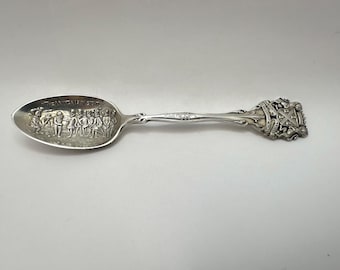 Antique Sterling Silver teaspoon, 0.21 grms.Hallmarked PAGE PLYMOUTH. c1915. “The Armada is in Sight”.Collectible.