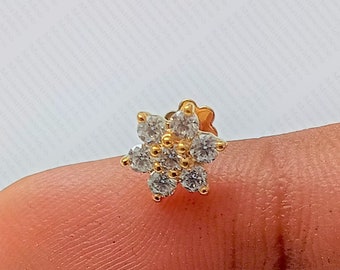 Floral Diamond Nose Pin | Moissanite, Lab & Natural Diamond | 9K–18K Gold, Platinum Nosepin