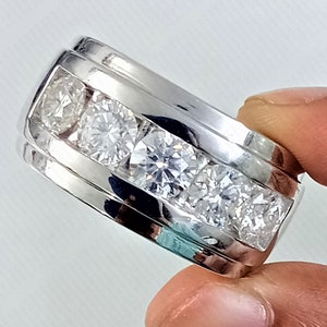 3.94 CTW 6mm Round Cut VVS1 Moissanite Man's Band, Five Stone Band, 14K White Gold Plated Band,Wedding Band Ring, Full Eternity Wide Band