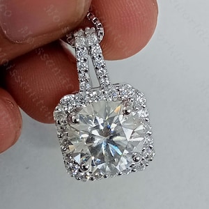 4.00CTW Round Cut VVS1 Moissanite Pendant Necklace, Wedding Gift, Moissanite Pendant, Birthday Gift, 14K White Gold Plated, Anniversary Gift