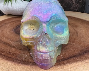 Aura Coated sphalerite skull carving