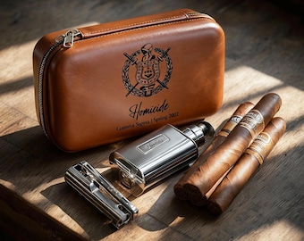 オメガ Psi Phi 刻印入りトラベルケース、カスタムスタイルケース、男性へのパーソナライズギフト