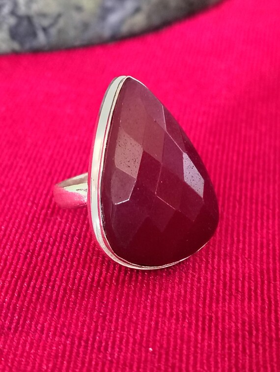 Vintage Simulated Ruby Ring - size 8.5- stamped 9… - image 6