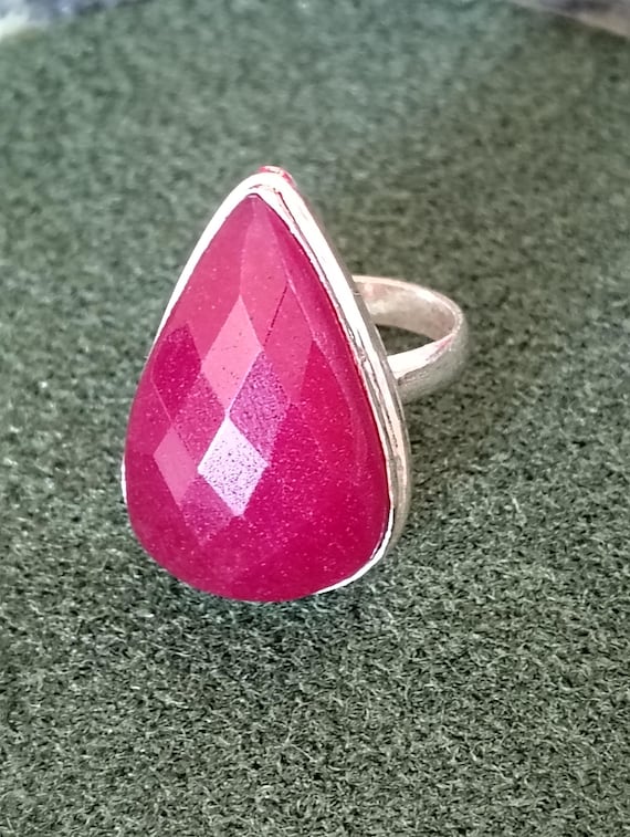 Vintage Simulated Ruby Ring - size 8.5- stamped 9… - image 2