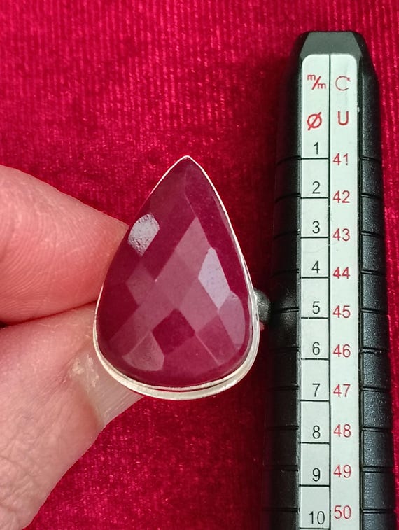 Vintage Simulated Ruby Ring - size 8.5- stamped 9… - image 13