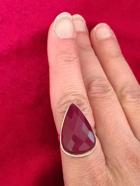 Vintage Simulated Ruby Ring - size 8.5- stamped 9… - image 9