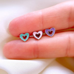 Orecchino a bottone a forma di cuore rosa in argento sterling, orecchino a bottone a forma di cuore turchese, delicato orecchino a forma di elica viola, grazioso gioiello a forma di cuore, regalo di San Valentino per lei
